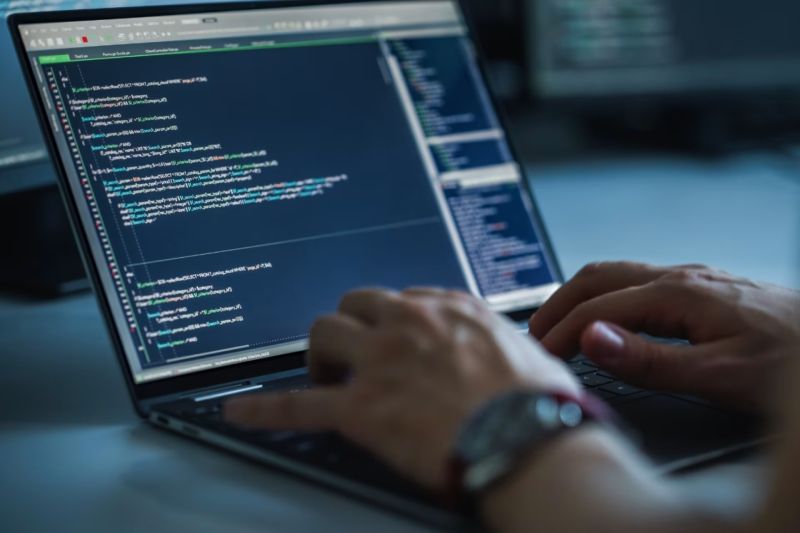 渝中区软件定制开发：PHP与Node.js，后端解决方案的优势博弈